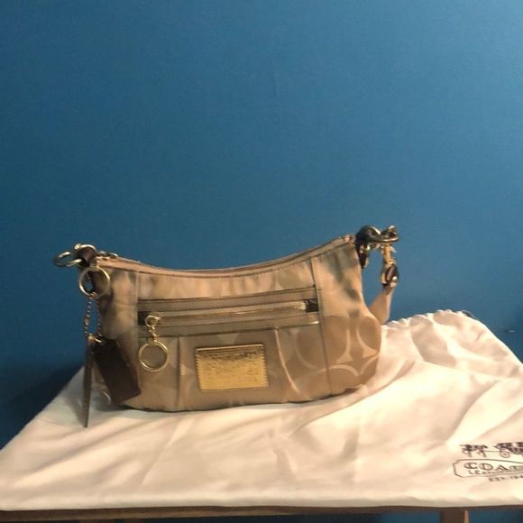Coach purse - Picture 1 of 15
